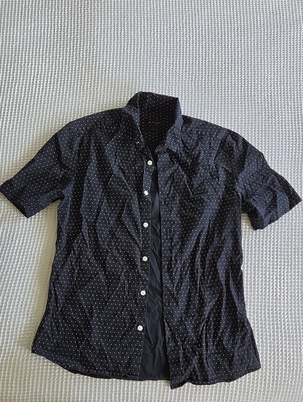 New Look Black Short-Sleeve Button-Down Shirt with White Micro Dots